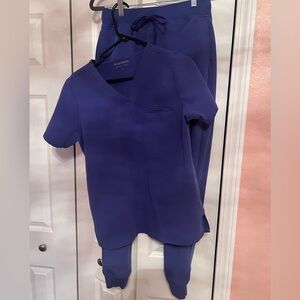 Mandala women’s scrubs. Very peri color. Medium top. Small, high waisted jogger